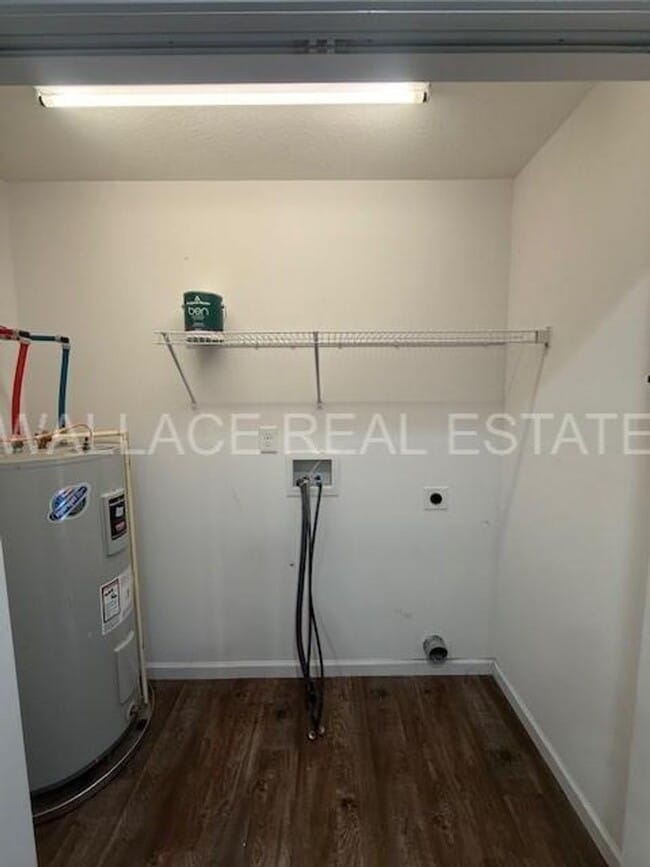 Foto del edificio - WEST KNOX CEDAR BLUFF AREA 2 BEDROOM 2.5 BATH TOWNHOUSE