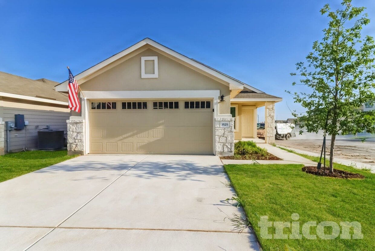 Foto principal - 3525 Stride Ln