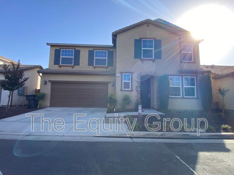 Primary Photo - 3124 N Kayenta St