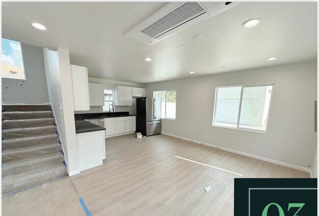 Foto del edificio - 1024 N Pioneer Ave
