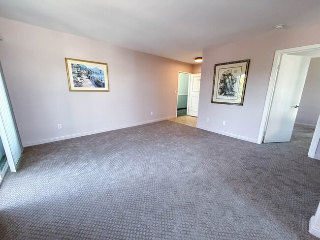Building Photo - 4860 Rolando Ct