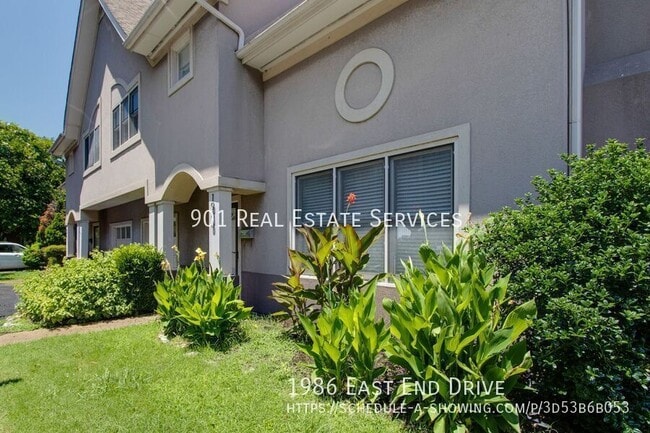 Photo - 1986 Eastend Dr House