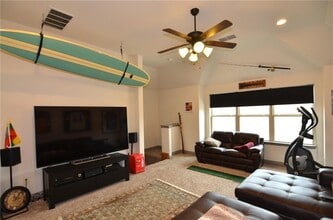 Building Photo - 12812 Black Hills Dr