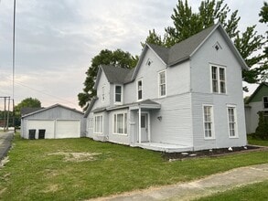 Building Photo - 130 N Broadway St