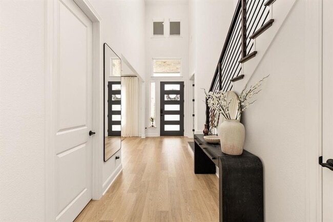 Building Photo - 2132 Cavara Cv