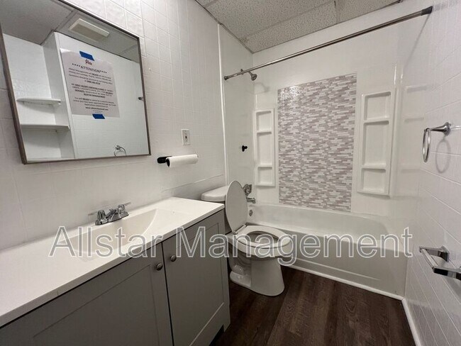 Building Photo - 3268 W 84th St