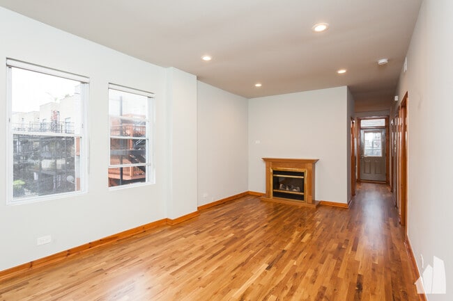 Foto del edificio - 1521 N Bosworth Ave