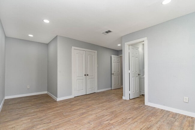 Building Photo - 1406 Galloway Ave