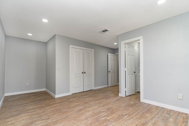 Foto del edificio - 1406 Galloway Ave
