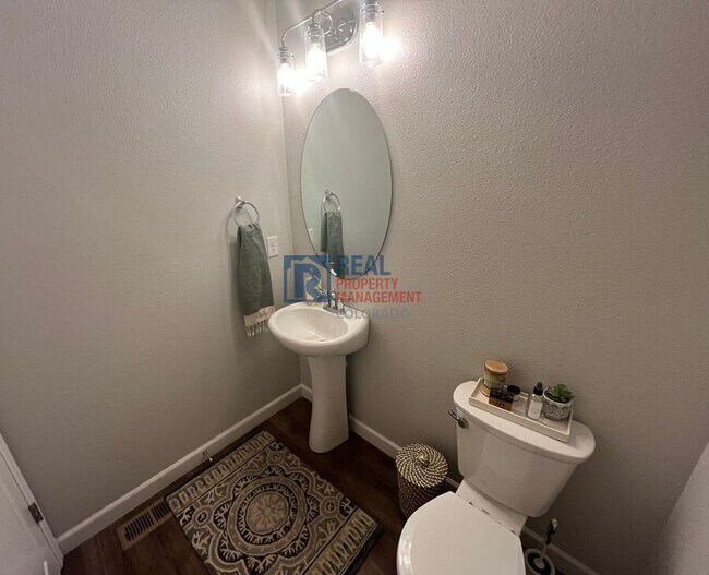 Foto del edificio - 276 Hillspire Dr