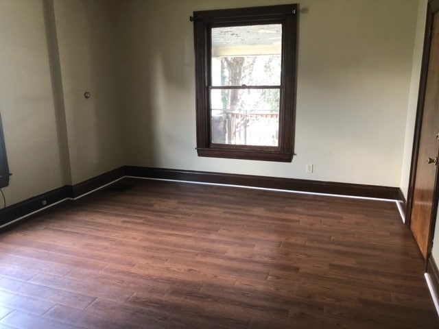 Building Photo - 312 W Main St