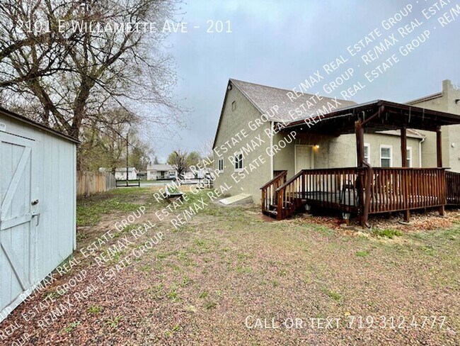 Building Photo - 2101 E Willamette Ave