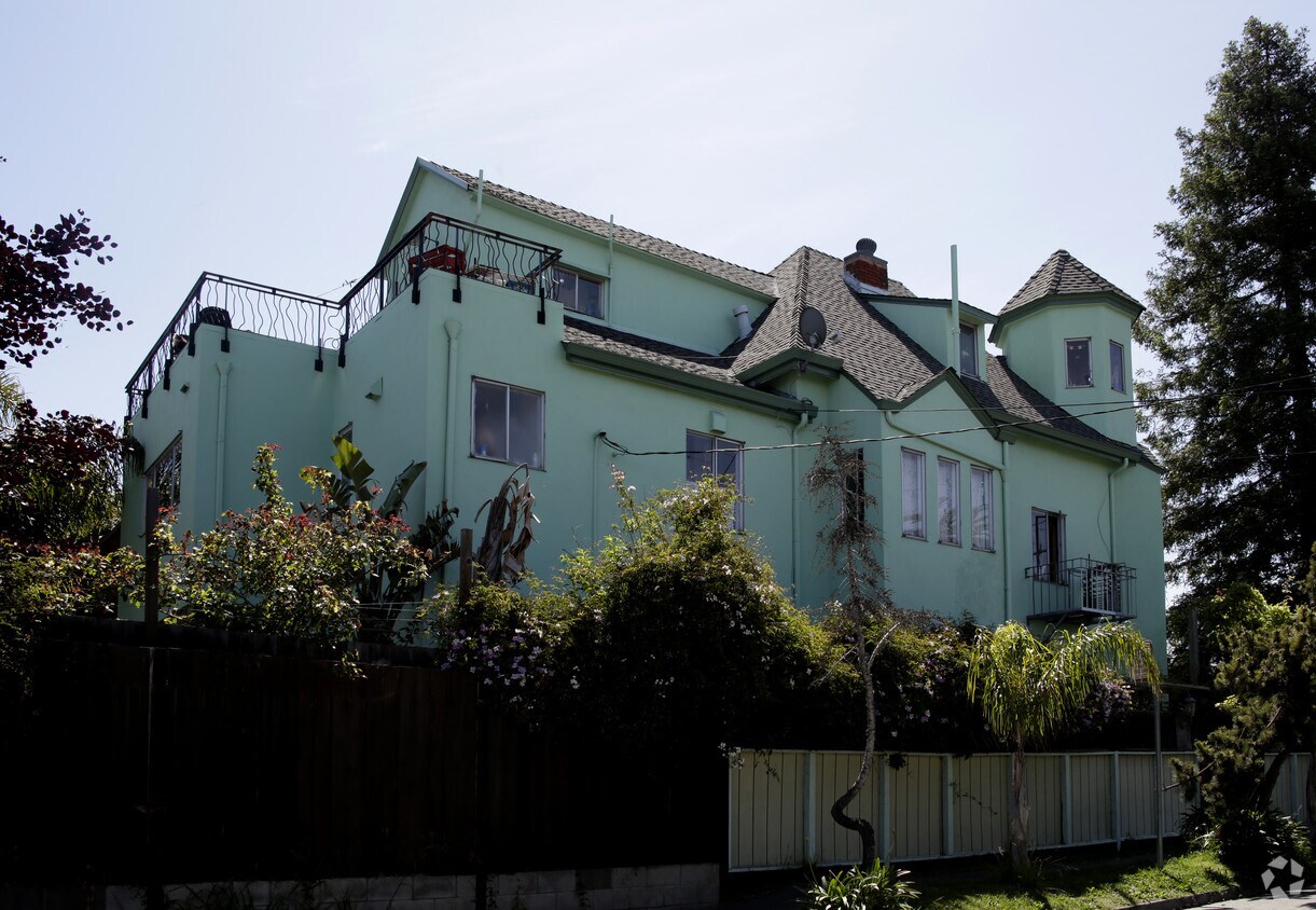 Foto del edificio - 1072 60th St