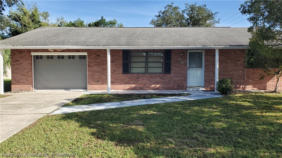 507 E Riviera St, Avon Park, FL 33825 House Rental in Avon Park, FL