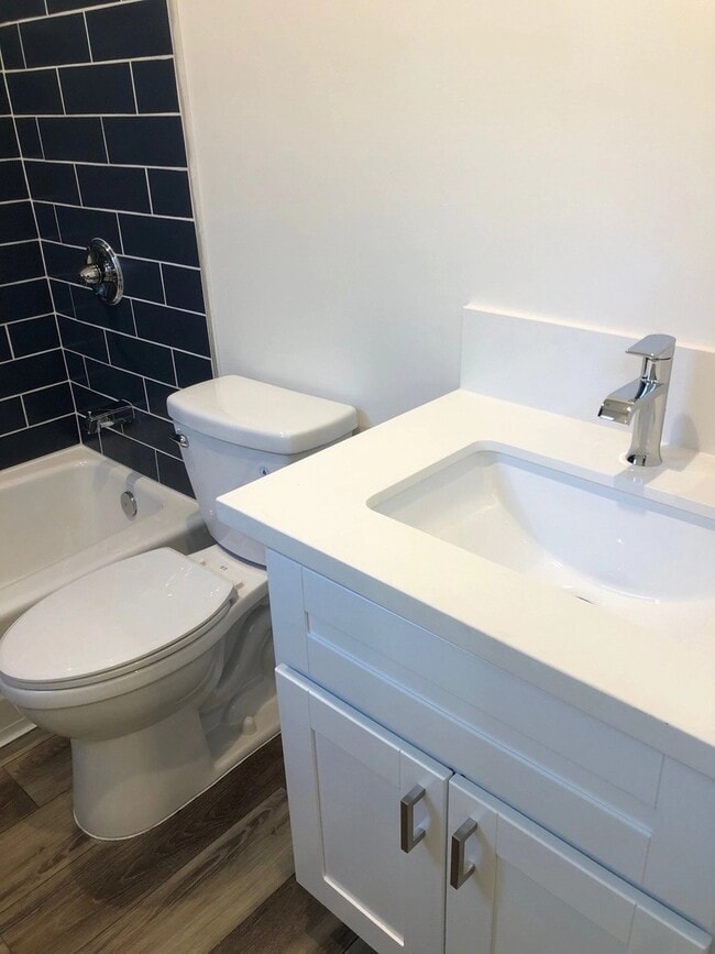 Foto del edificio - 2926 1/2-31-2 Asbury St