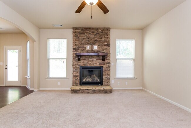 Building Photo - 3602 Kasner Ct