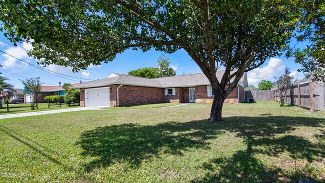 Building Photo - 1430 Tina Ave