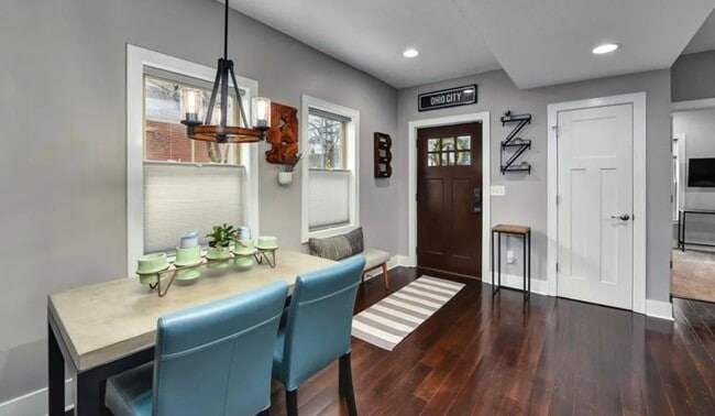 Foto del edificio - 4424 Bridge Ave