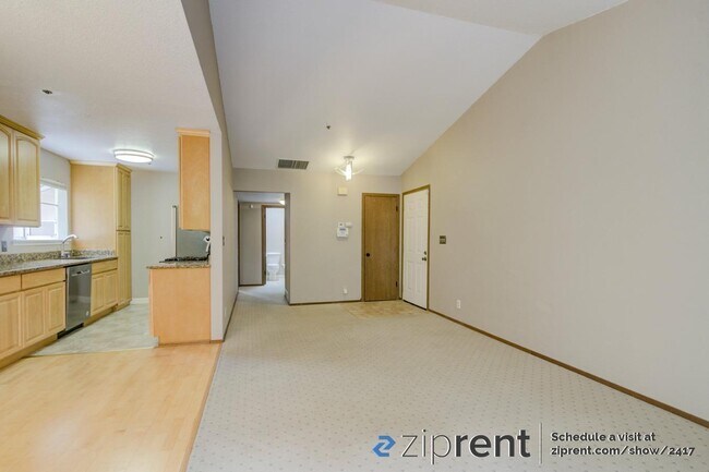 Building Photo - 1012 San Gabriel Cir