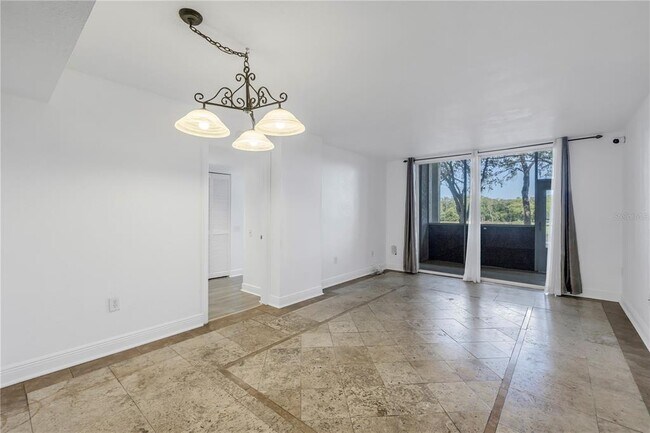 Building Photo - 2333 Feather Sound Dr
