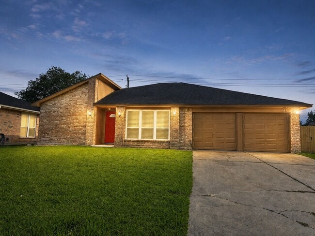 Building Photo - 17034 Coachmaker Dr