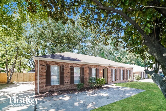 Foto del edificio - 3381 S Mendenhall Rd