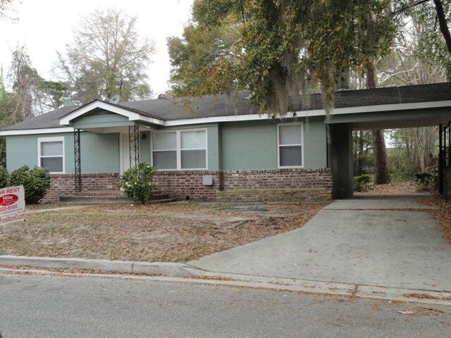 Building Photo - 258 Croatan St