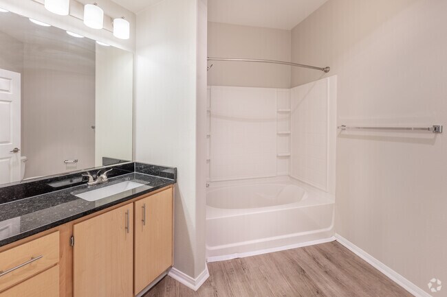 1HAB, 1BA - 786 ft² - River Trail