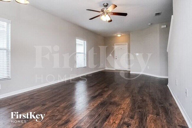 Building Photo - 1039 Seminole Sky Dr