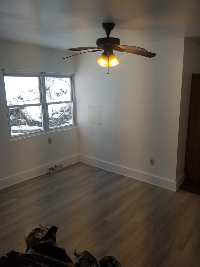 Dinning Room - 77 Hickory St