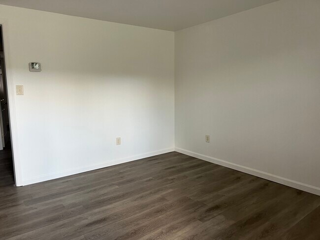 Foto del edificio - 3715 Parliament Rd SW