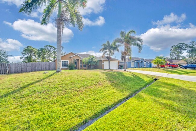 Foto del edificio - 214 SW Milburn Cir