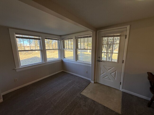 Foto del edificio - 1435 Viola Ave