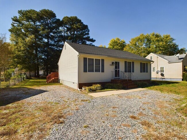 Building Photo - 5014 Caldwell Ave