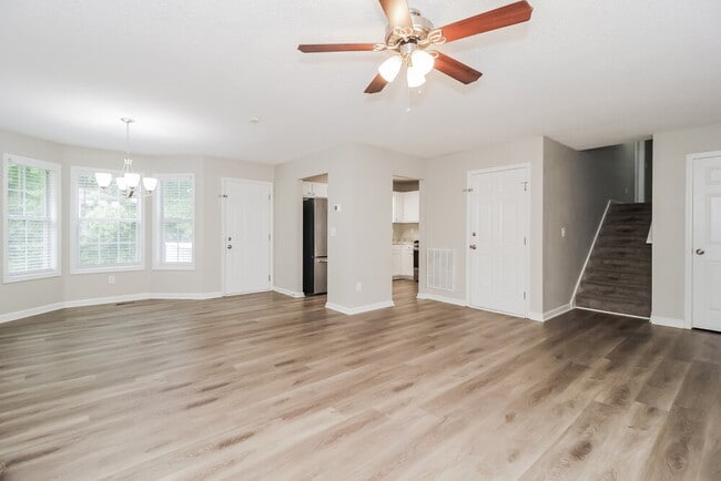 Building Photo - 435 Ivy Crest Dr