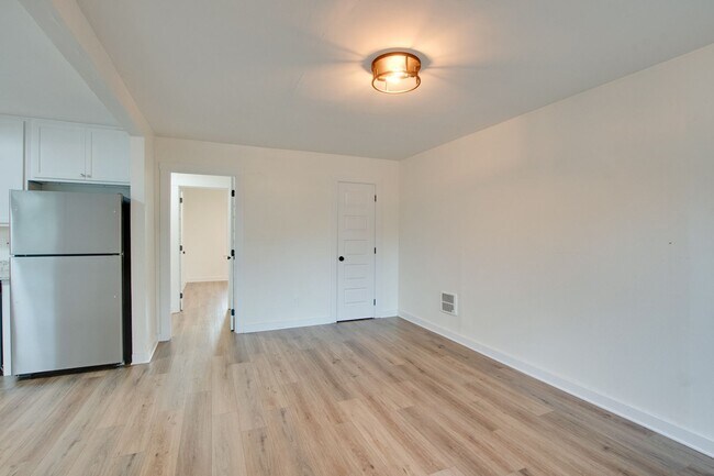 Foto del edificio - 2705 Wilson Dr NW