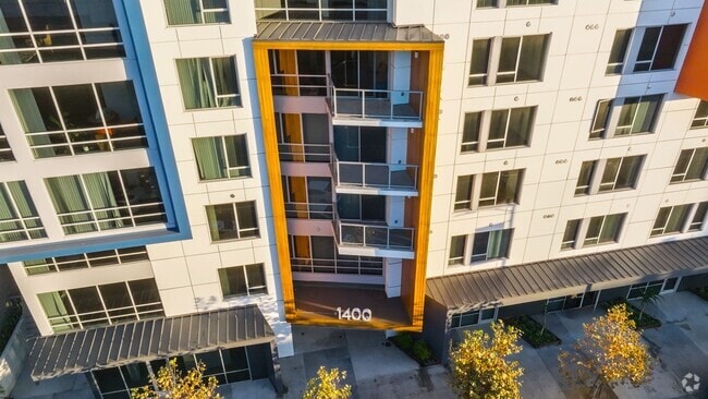 Building Photo - 1400 FIG Apartments