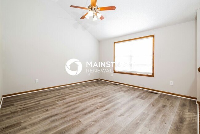 Building Photo - 1502 Willow Dr