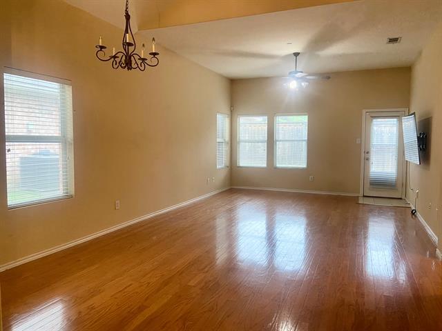 Building Photo - 10324 Darkwood Dr