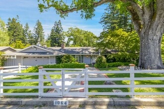 Building Photo - 1064 Westridge Ave