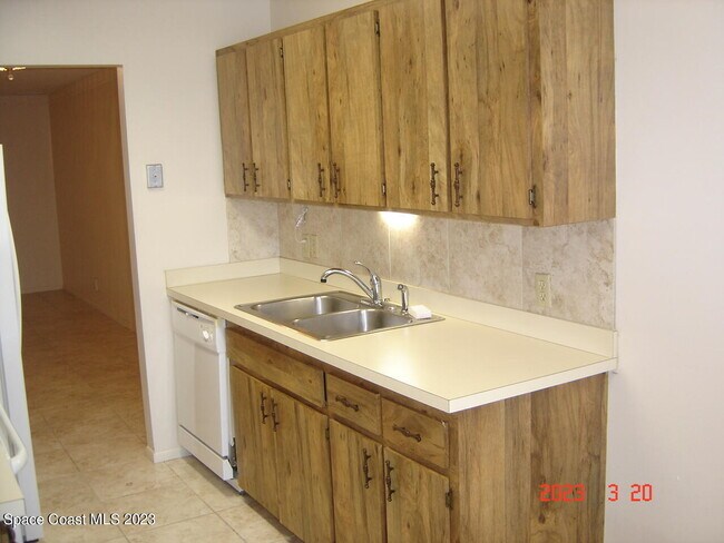 Foto del edificio - 1281 Cheney Hwy