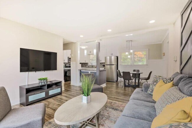 Foto del edificio - 4108 Lindsey Dr