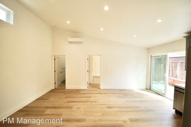 Foto del edificio - 1 br, 1 bath House - 1986 Coastland ave; U...