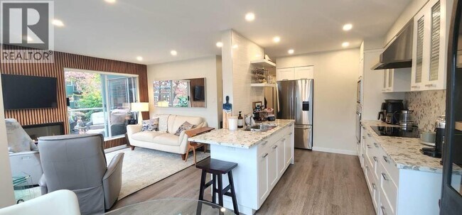 Building Photo - 1530 Mariner Walk