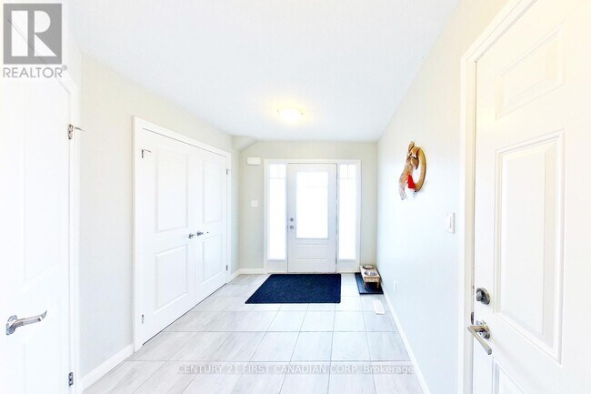 Building Photo - 2031 Pennyroyal St