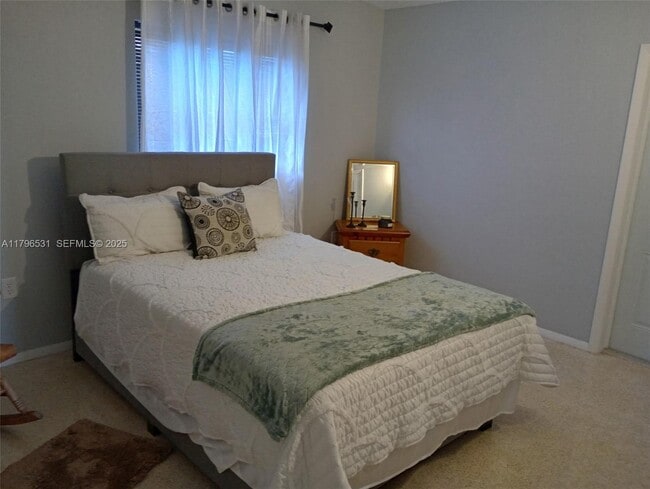 Building Photo - 368 Tihami Rd