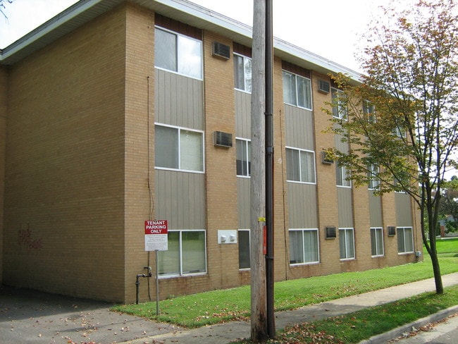 Building Photo - 91 Merriman Rd