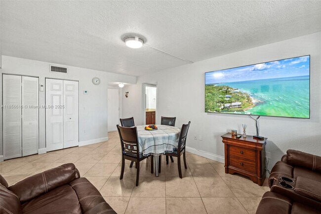 Foto del edificio - 3610 SW 114th Ave