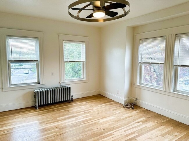 Building Photo - 105 Chubbuck St