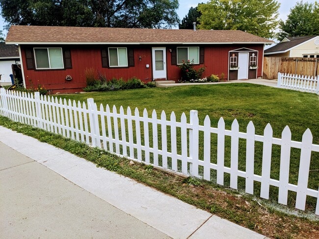 Foto del edificio - 2377 W Panama St